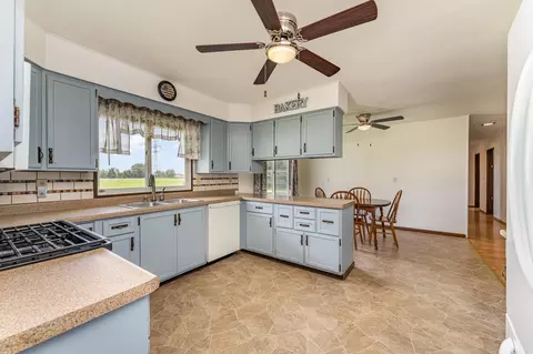 Kitchen - 83 S Knight, Munger, MI 48747 photo 2 of 2