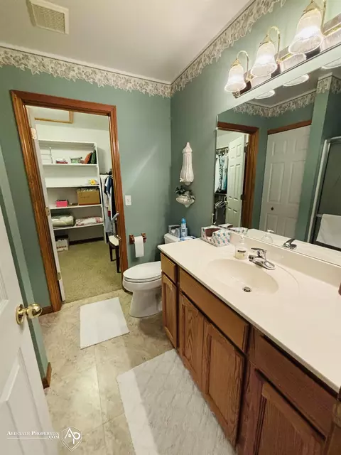 Bath - 9149 Emily, Davison, MI 48423 photo 1 of 3