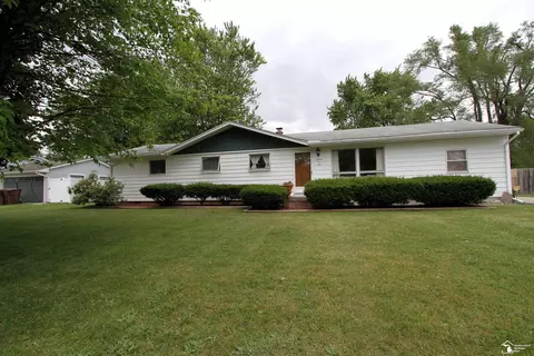 1809 Roman, Monroe, MI 48162