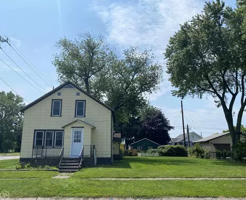 1602 Mcbrady, Port Huron, MI 48060