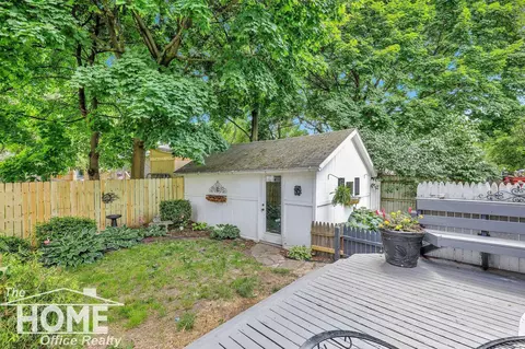 414 E Williams, Owosso, MI 48867 photo 4