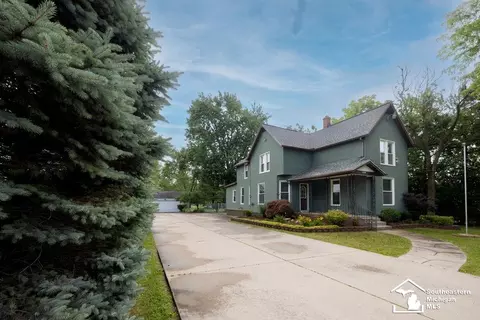 6220 Memorial, Ottawa Lake, MI 49267