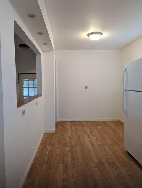 Kitchen - 2802 Wilton, Flint, MI 48506 photo 3 of 6