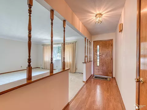 Entry Way - 1110 Borg, Temperance, MI 48182 photo 1 of 1