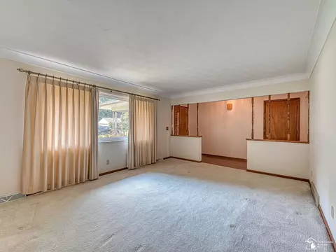 Living - 1110 Borg, Temperance, MI 48182 photo 2 of 7