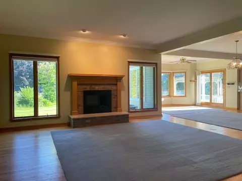 3251 Fieldstone, Flushing, MI 48433 photo 2