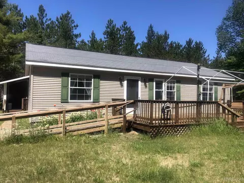 N2765 Sleeping Bear, Munising, MI 49862