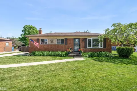 14156 Peck, Warren, MI 48088