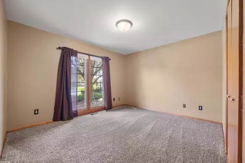 Bedroom - 17457 Pierce, Macomb, MI 48044 photo 3 of 6