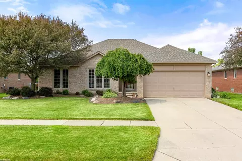 17457 Pierce, Macomb, MI 48044