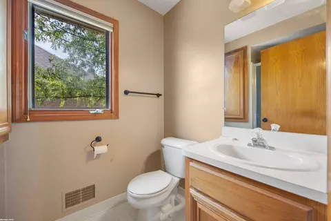 Bath - 17457 Pierce, Macomb, MI 48044 photo 2 of 5
