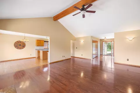 Living - 17457 Pierce, Macomb, MI 48044 photo 5 of 6