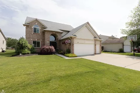 51730 Kings Pointe, New Baltimore, MI 48047