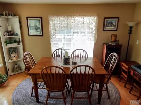 Dining - 960 Rivers, Gladwin, MI 48624 photo 3 of 4