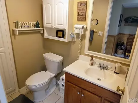 Bath - 960 Rivers, Gladwin, MI 48624 photo 1 of 3