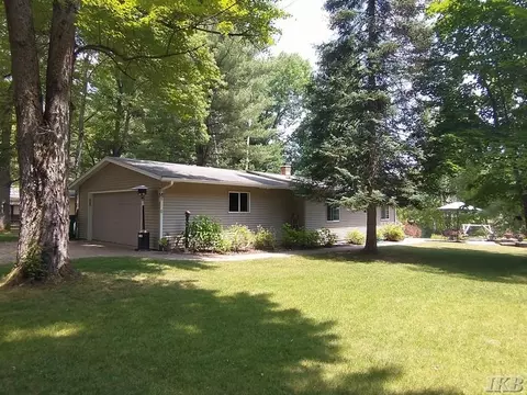 Exterior - 960 Rivers, Gladwin, MI 48624 photo 11 of 33