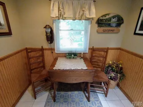 Dining - 960 Rivers, Gladwin, MI 48624 photo 1 of 4