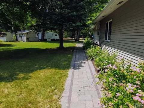 Exterior - 960 Rivers, Gladwin, MI 48624 photo 29 of 33