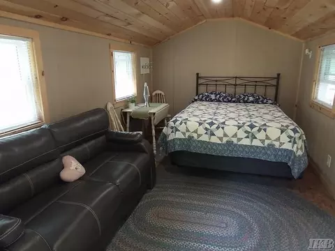 Bedroom - 960 Rivers, Gladwin, MI 48624 photo 6 of 6