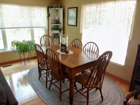 Dining - 960 Rivers, Gladwin, MI 48624 photo 2 of 4
