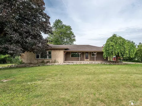 14560 Hillsdale, Camden, MI 49232