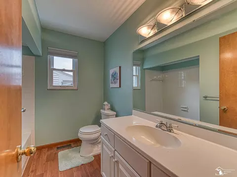 Bath - 345 Crampton, Monroe, MI 48162 photo 2 of 2