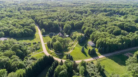 View/Area - 1630 Tu Van Trl, Leonard, MI 48367 photo 8 of 12