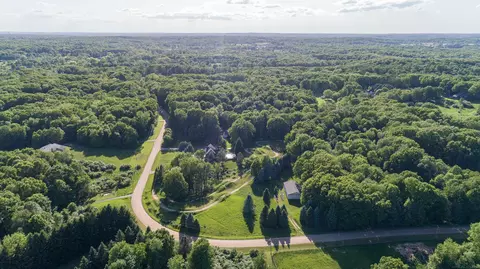 View/Area - 1630 Tu Van Trl, Leonard, MI 48367 photo 9 of 12