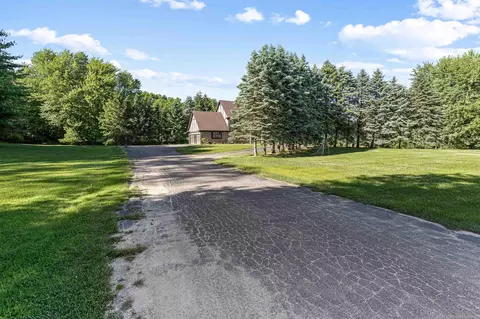 Exterior - 1630 Tu Van Trl, Leonard, MI 48367 photo 5 of 17