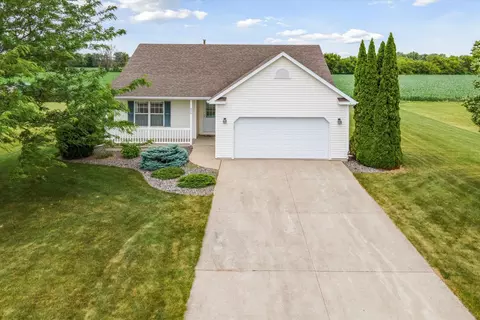 576 W W Rdg, Essexville, MI 48732