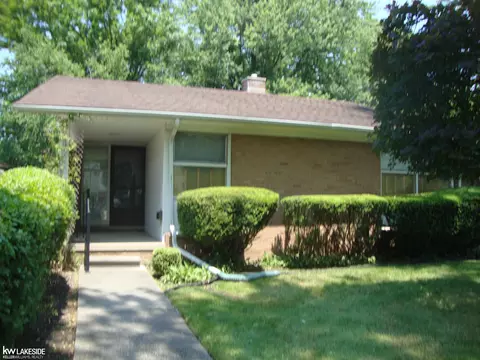 20501 Woodmont, Harper Woods, MI 48225