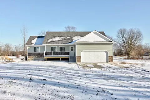 554 Palms, Wales, MI 48027