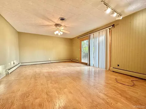 418 S 29th, Escanaba, MI 49829 photo 10