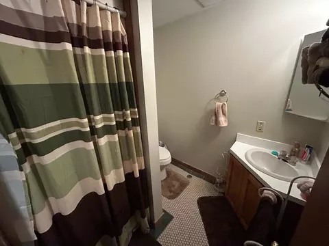 Bath - 4205 Buzzell, Gladwin, MI 48624 photo 2 of 2