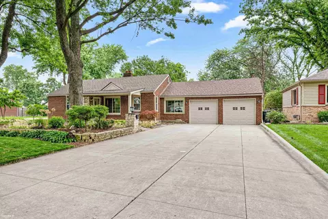 28310 Ruehle, Saint Clair Shores, MI 48081