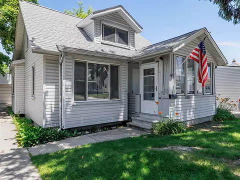 17827 Tennyson, Roseville, MI 48066