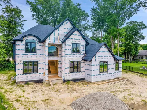 53804 Lawson Crk, Utica, MI 48316