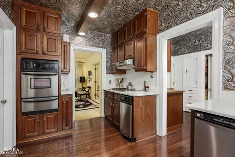 Kitchen - 838 Whittier, Grosse Pointe Park, MI 48230 photo 2 of 4