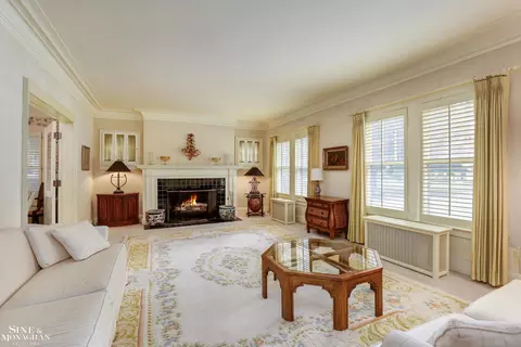 Living - 838 Whittier, Grosse Pointe Park, MI 48230 photo 2 of 5