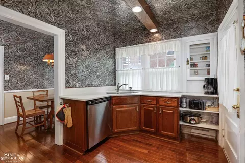 Kitchen - 838 Whittier, Grosse Pointe Park, MI 48230 photo 1 of 4