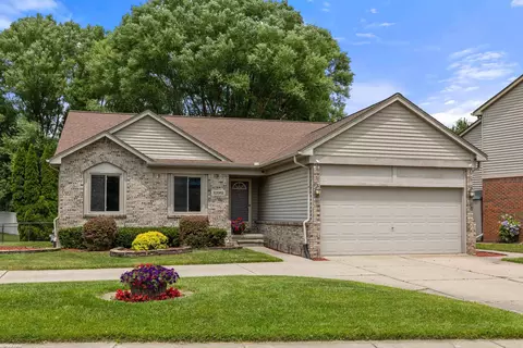 32051 Oakcrest, New Baltimore, MI 48047