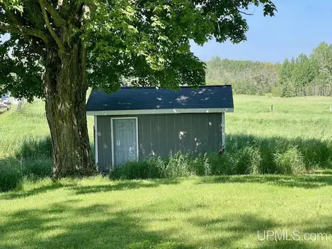7697 G, Escanaba, MI 49829 photo 38