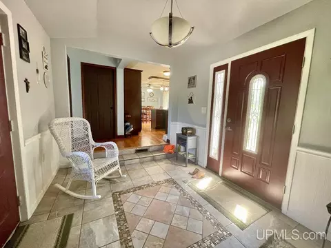 7697 G, Escanaba, MI 49829 photo 5