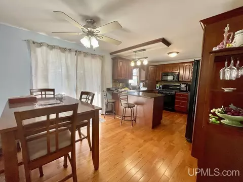 7697 G, Escanaba, MI 49829 photo 9