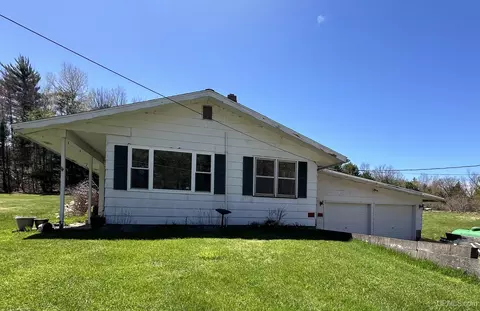 3121 M35, Negaunee, MI 49866