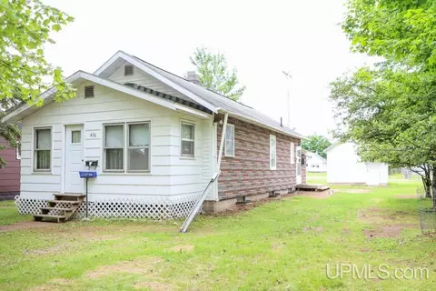 436 Balsam, Kingsford, MI 49802