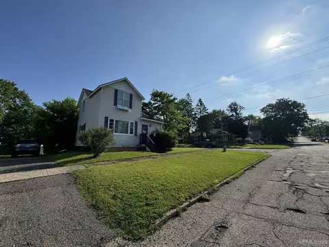 Exterior - 520 E D, Iron Mountain, MI 49801 photo 1 of 5