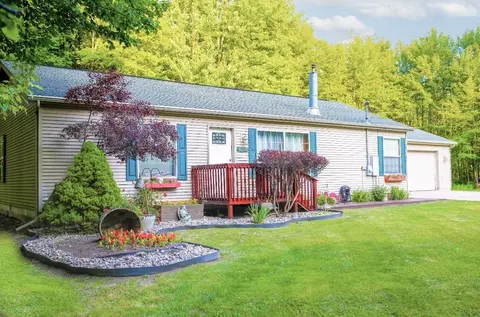 4792 N Water, Sanford, MI 48657