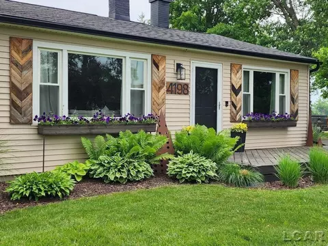 4198 Treat, Adrian, MI 49221