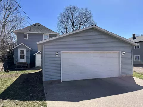 811 N Third, Ishpeming, MI 49849 photo 3